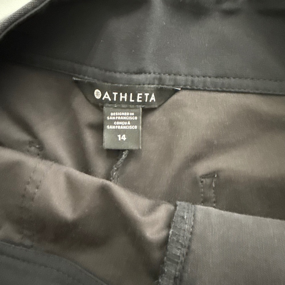Athleta Brooklyn Utility Shorts Black High Rise Stretch Pockets Size 14 - Picture 5 of 9